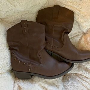 American Eagle cowboy style boots